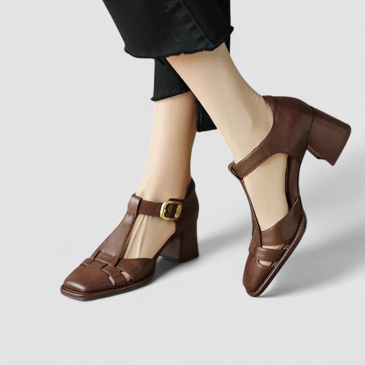 Scarlett | Sandalias ortopédicas T-Strap con talones