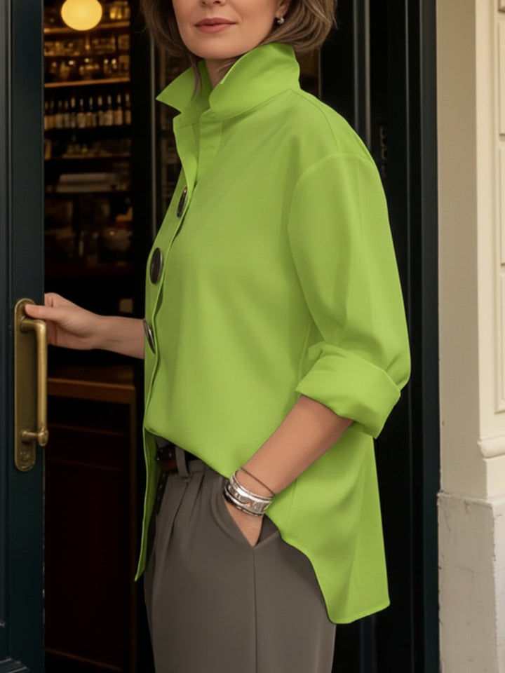 Rosaline | Blusa de cuello alto con botones decorativos