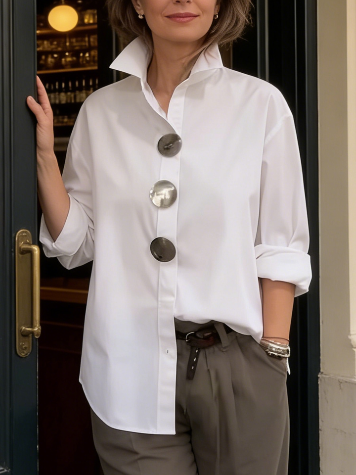 Rosaline | Blusa de cuello alto con botones decorativos