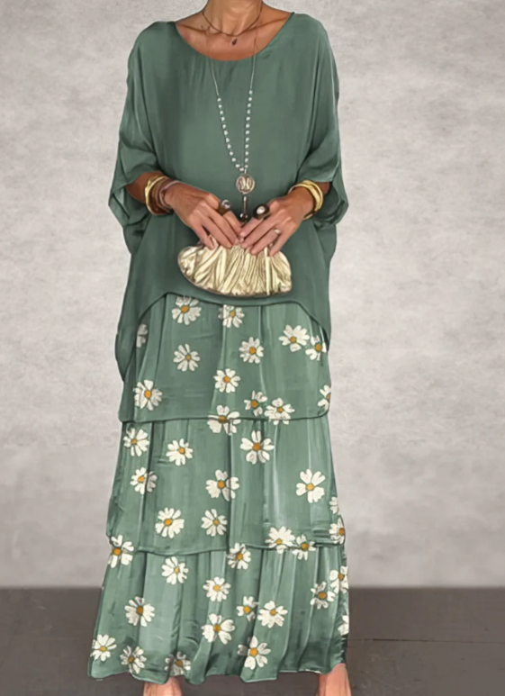 Lara | Elegant Long and Flowy Dress