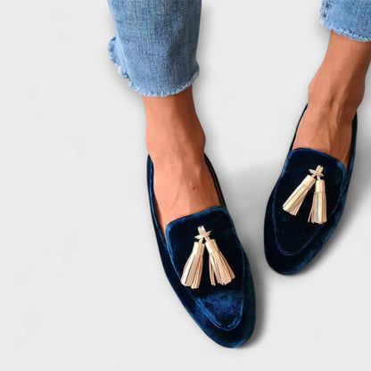 Quinnlyn – Vintage-Inspired Fringed Loafers