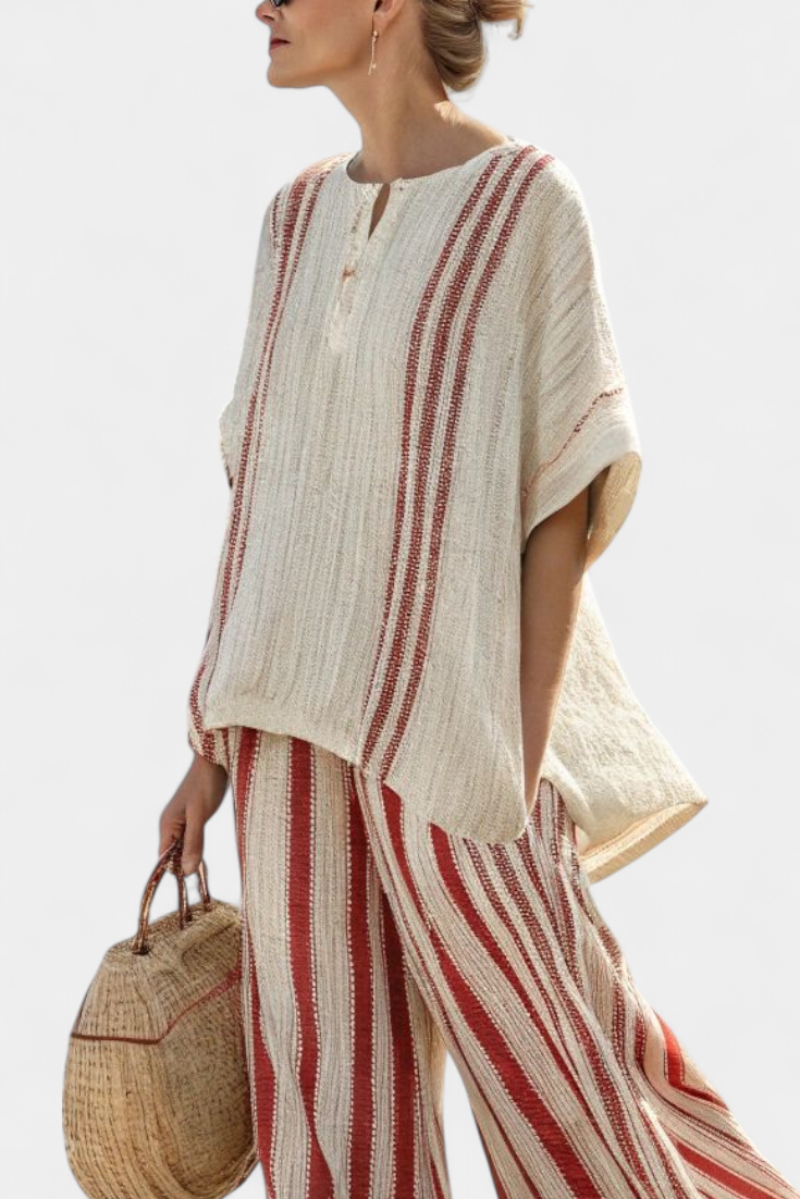 Chloé | Top Rayado Rojo & Pantalón