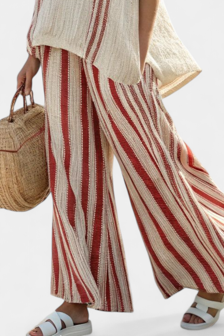 Chloé | Top Rayado Rojo & Pantalón