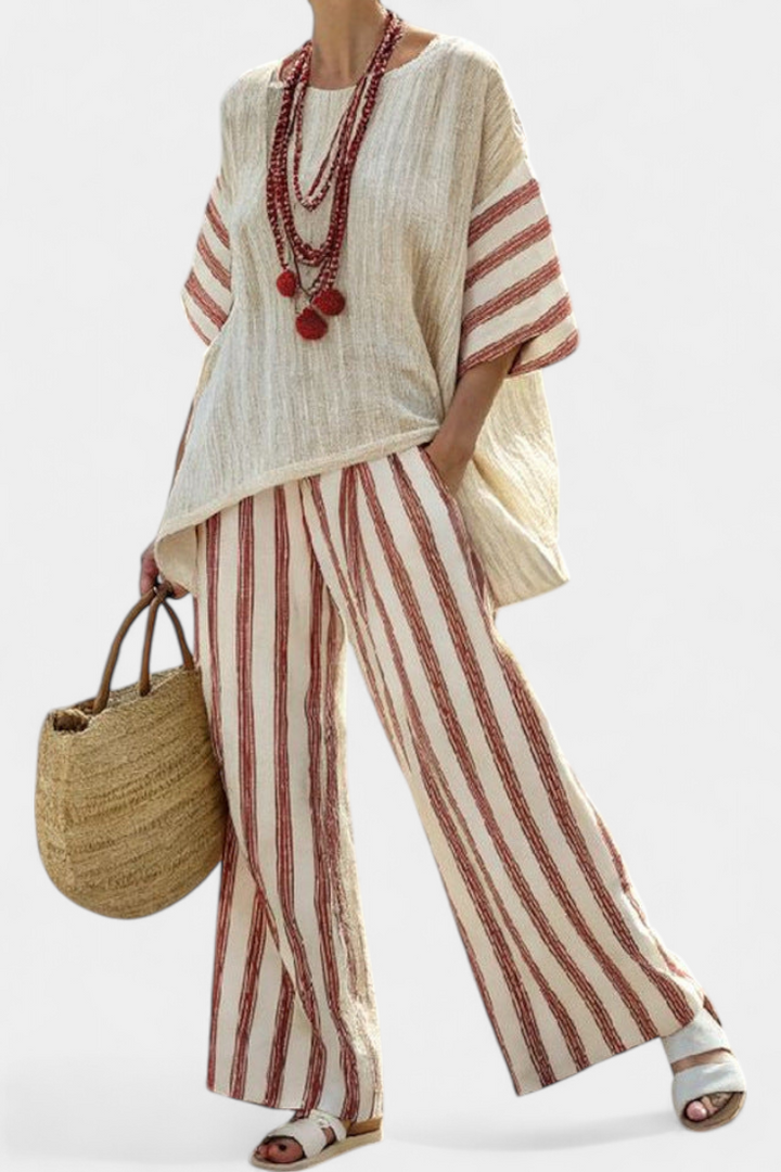 Rosalinda – top a rayas rústico elegante y pantalones de lino crema